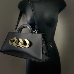 🔥Gorgeous ITALIAN LEATHER DESIGNER HANDBAG🔥